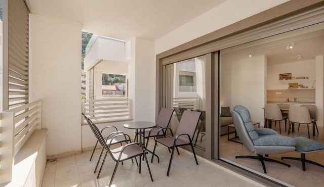 River side apartment C20