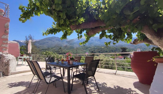 Rocky Mountain Villa in Apokoronas