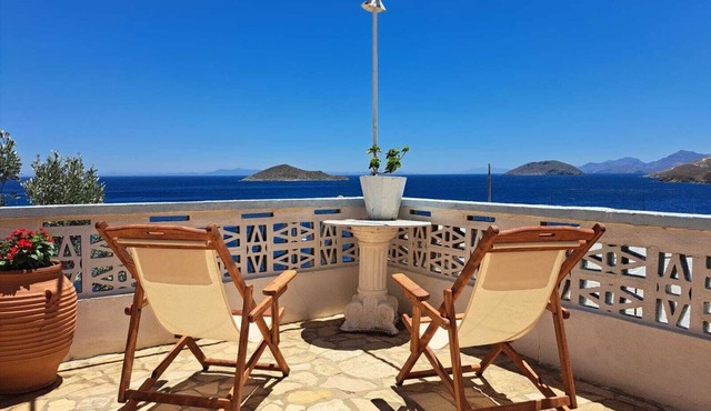 Rodon Kato Spilia Apartment Leros With Panoramic Views - 5 min From the Beach