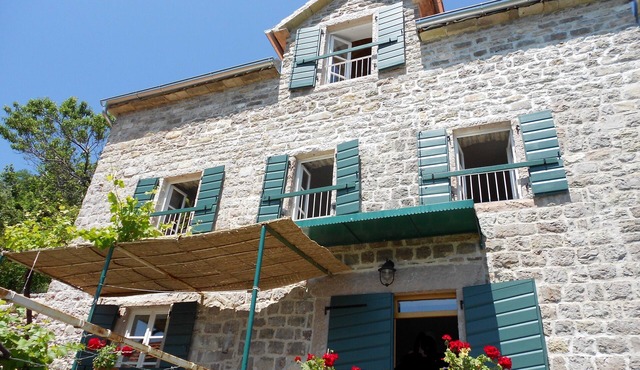 Romantic family-friendly traditional stone villa overlooking the sea