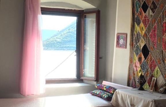 Room with amazing sea view in Perast