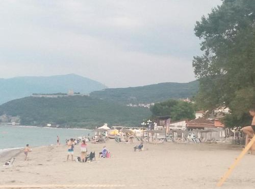 Roula manou in Paralía Skotínis
