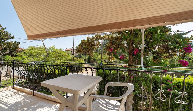 Rousetis Studio 103 - 200m from the Sea in Aígio in Aigialeia