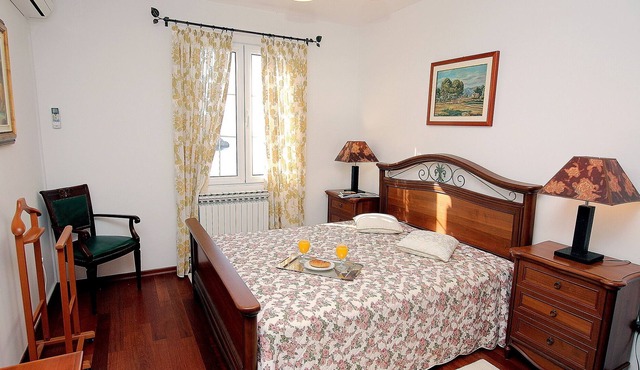 Royal Holiday 1bedroom apartment with terrace