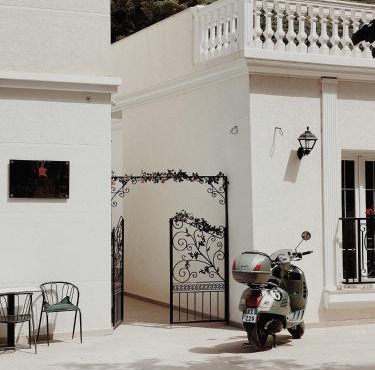 Ruby Palace in Vlorë