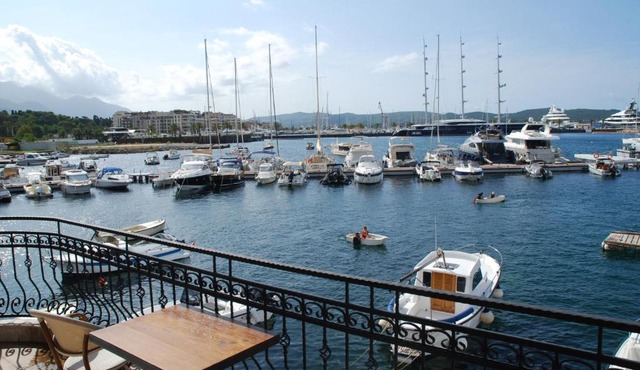 Rustico apartments in Tivat