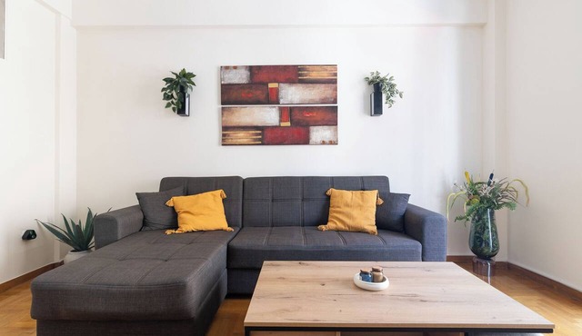 S homes - Retro Modern 2BR - 200m to Attiki Metro