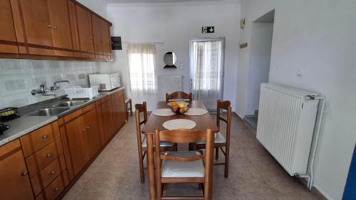 Saint George Terrace House