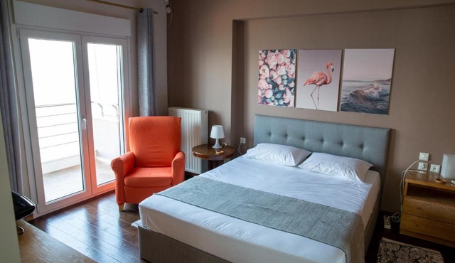 Salty Breeze Supreme Beachfront Apartment-Supreme Stay with free Parking