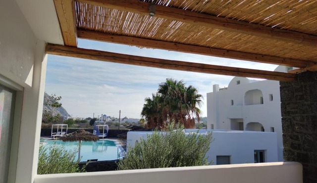 Sandys Paradise Rooms in Perissa