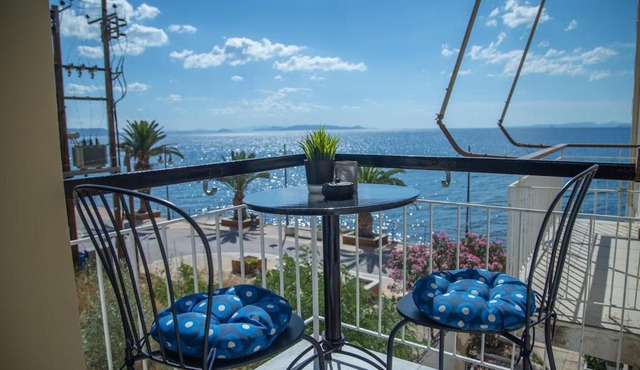Saronic View Studio in Agioi Theodoroi