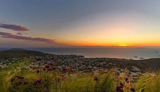 Saronida Hills