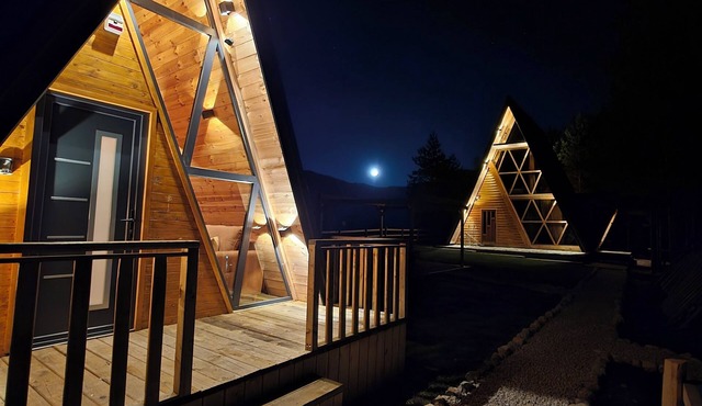Savoia Villas Zabljak: Cozy Wooden Chalet