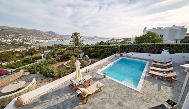 Sea front villa, private pool, brand new, family, friendly,