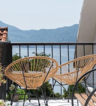 Sea side apartment