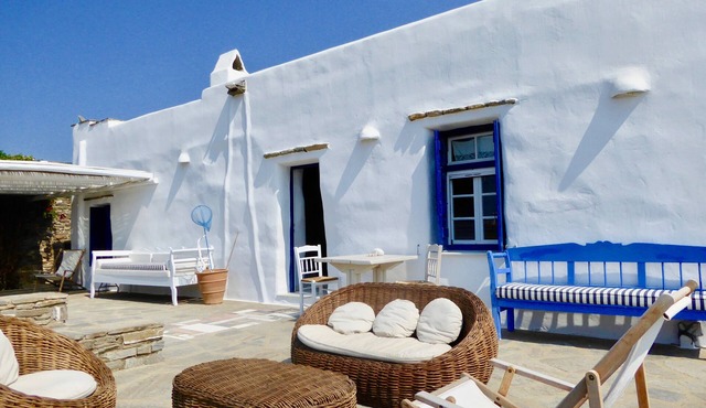 Sea view and beautiful terrace! Large house completely renovated