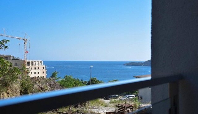 Sea View Flat w Balcony 5 min to Beach in Budva