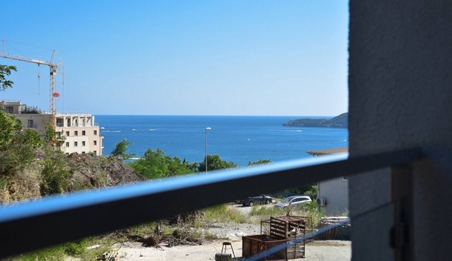 Sea View Flat w Balcony 5 min to Beach in Budva