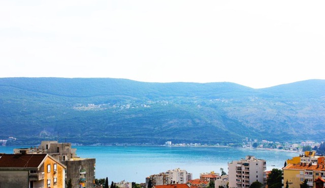 Sea View Senat Apartment