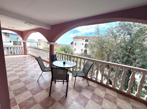 Sea view, steps to beach, 2 Bedrooms, Terrace, Parking - Villa Oliv, Przno