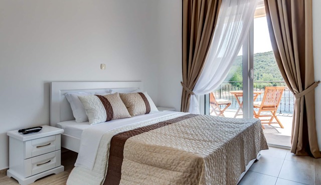 Sea View Studio With Terrace & Free Parking