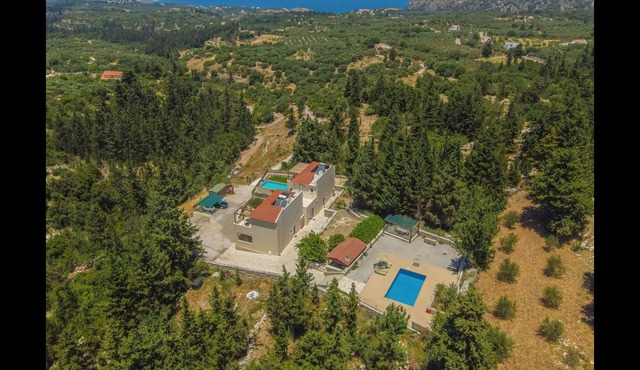 Sea View Two Bedroom Villa Giorgios in Gavalohori
