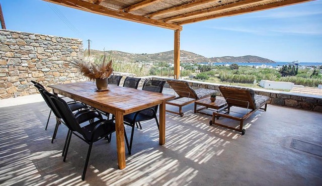 SeaeyeVillas 2 in Livadi
