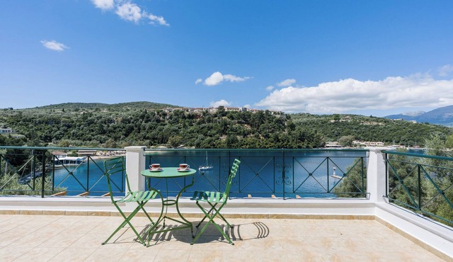 Seafront retreat with p-pool, seaviews, walk to beach - Villa Argiri Meganisi
