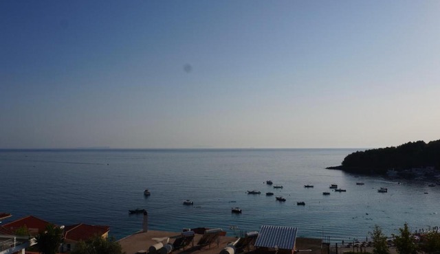 Seaminea in Himare