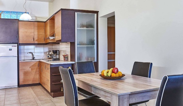Seaside Serenity Stay in Karteros