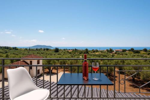 Seaview and Sunsets - Beachside Retreats in Ayía Kiriakí