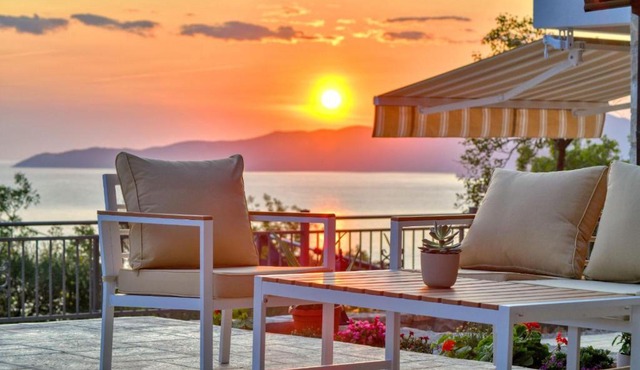 Seaview Villa Lavanda with pool