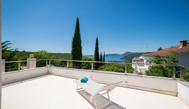 Secluded Private House on the peninsula of Lustica Bay