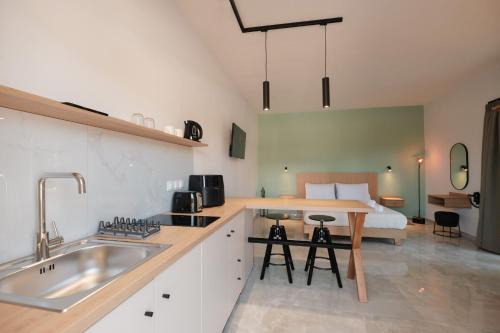 Selini's Cape Drastis Trail Apartments in Melíssia