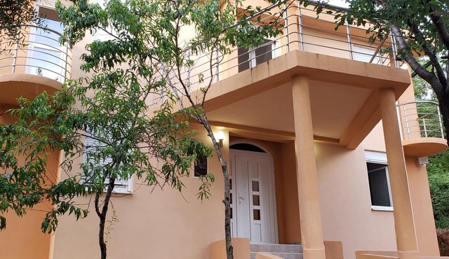 Serene Park-like Apartments Near The Beach