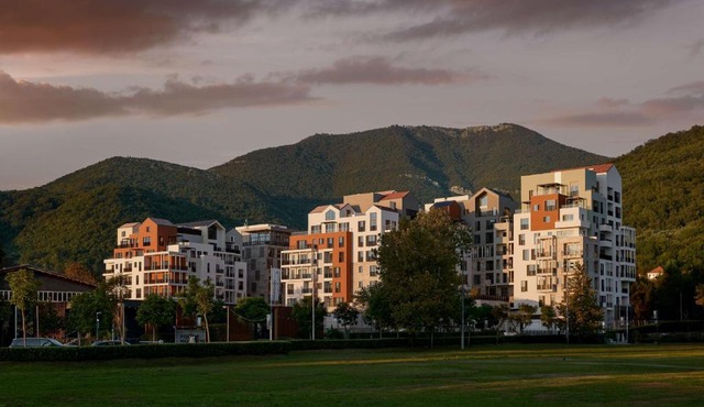 SIRO Porto Montenegro