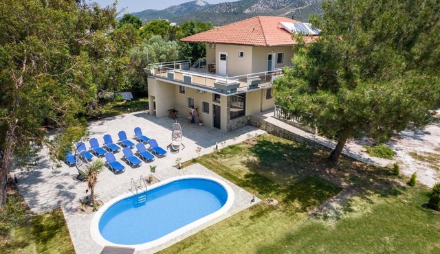 Snoozed Property in Skala Prinou