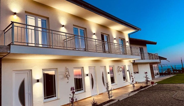 Sol Apartments Gjiri Lalzi