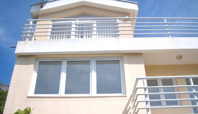Spectacular sea view 4-Bed duplex Apartment.
