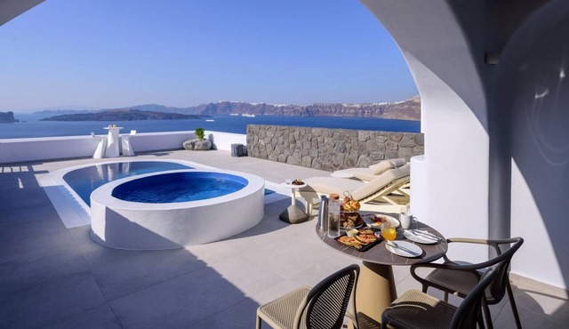 Splendid Santorini Villa | Villa Vista | 3 Bedrooms | Private pool & Spa Bath in Santorini