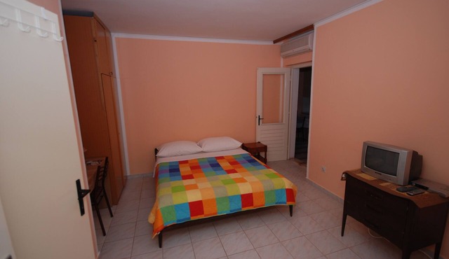 Springs Apartments and rooms