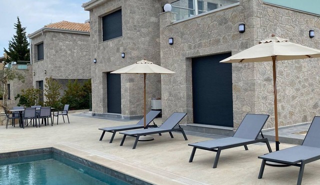 Stone Crafted Luxury Villas - Villa Niki