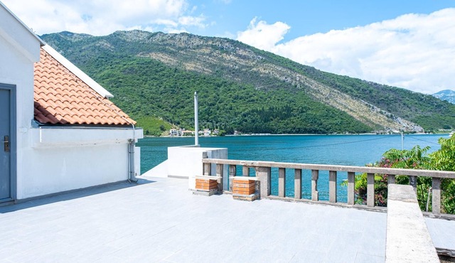 Stone Flat w Terrace and Sea View in Tivat