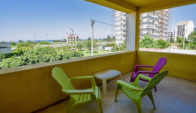 Stone Rustic Flat w Sea and Nature View in Bar