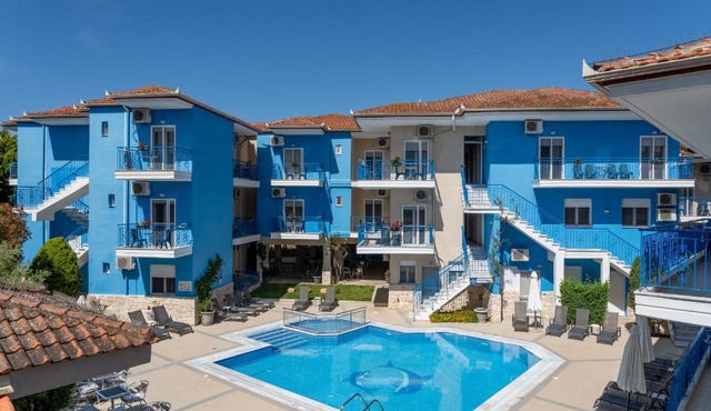 Stratos Hotel in Afitos