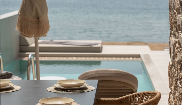 Strovilla Gaia 4 Luxury Private Beachfront Villas in PSKOUDIA