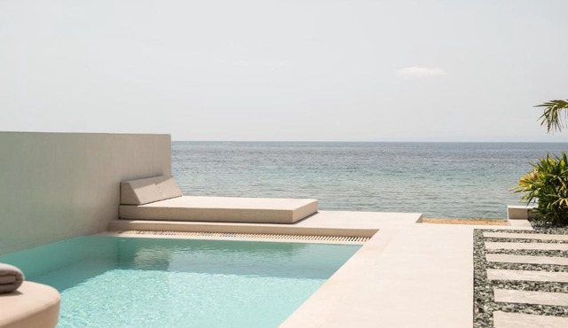 Strovilla Gaia Private Beachfront Villa