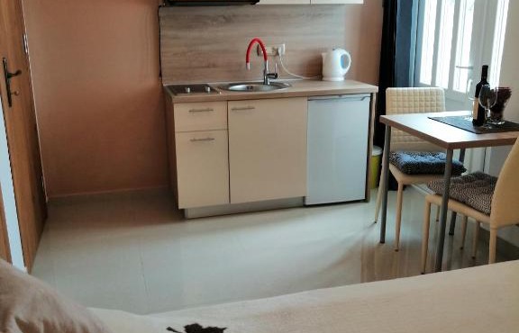 Studio Apartman Irena 2