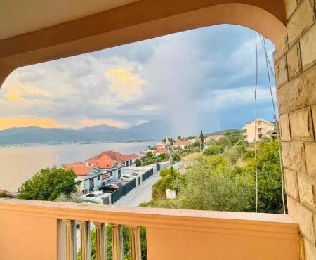 Studio apartmani David i Daniel in Tivat