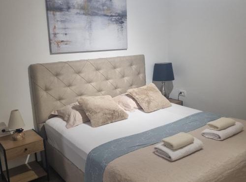 Studio apartment ground floor